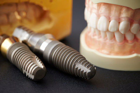 DENTAL IMPLANT + ABUTMENT